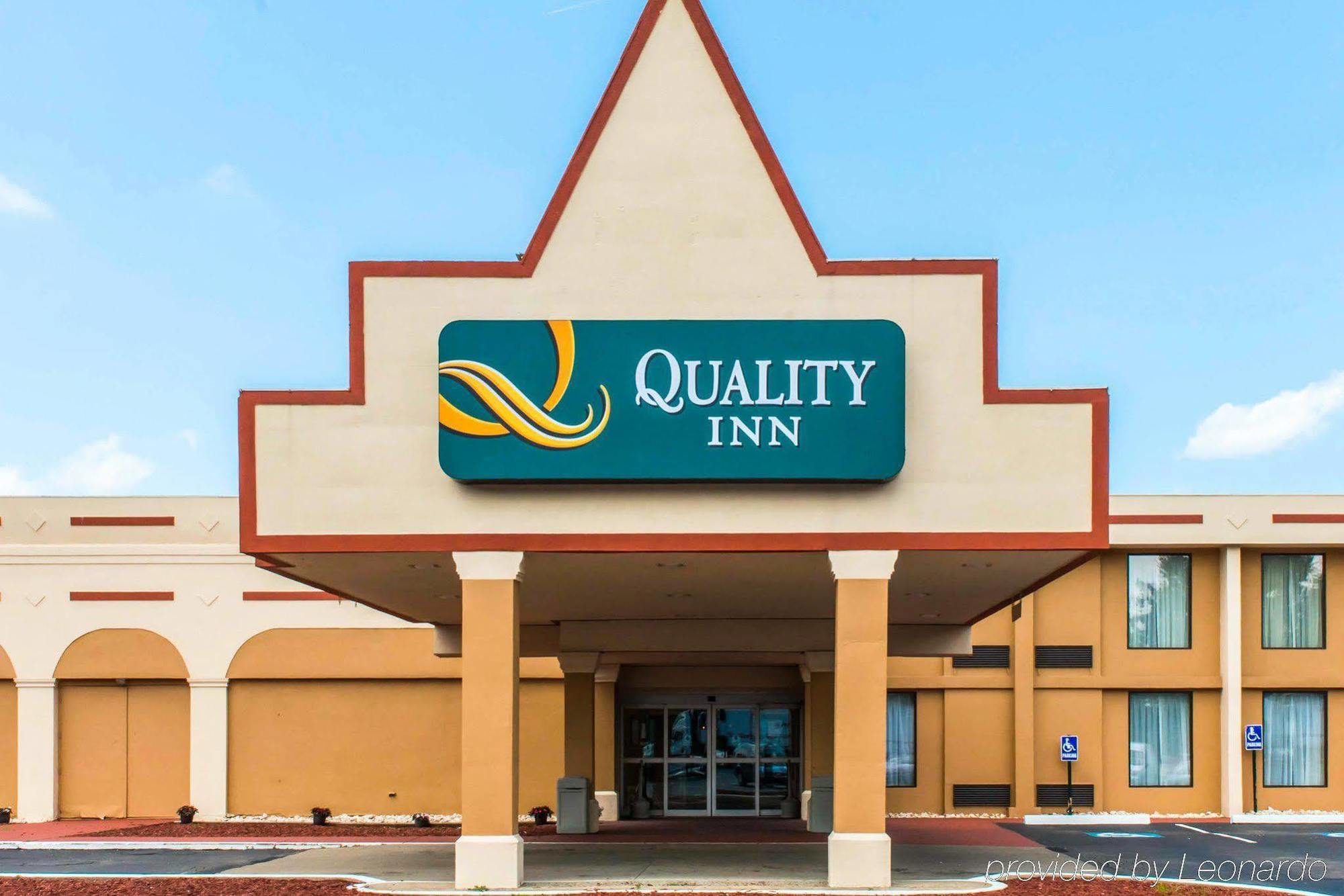 Quality Inn New Kensington Buitenkant foto
