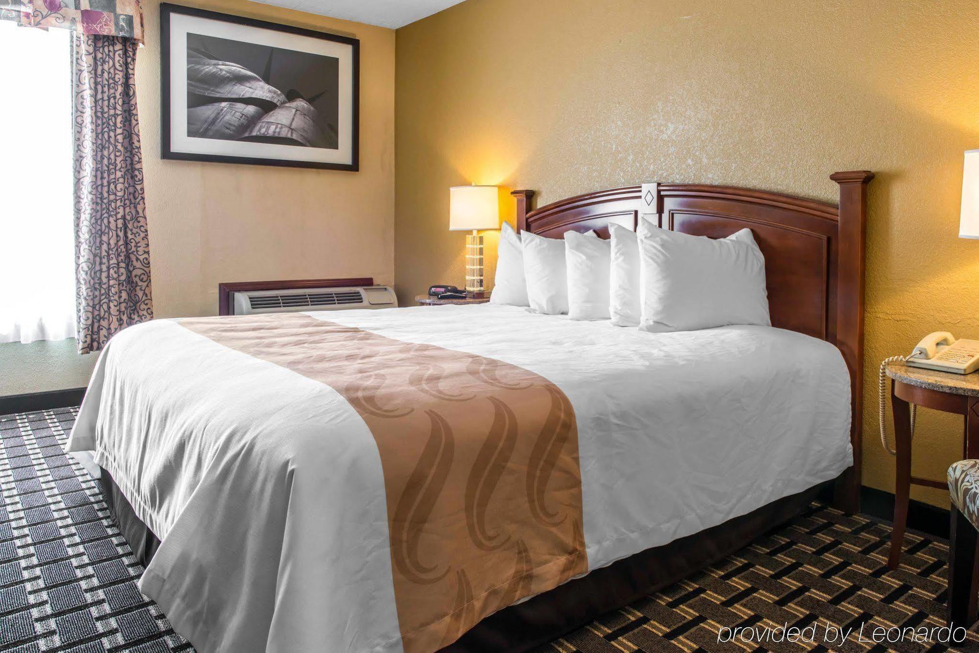 Quality Inn New Kensington Buitenkant foto