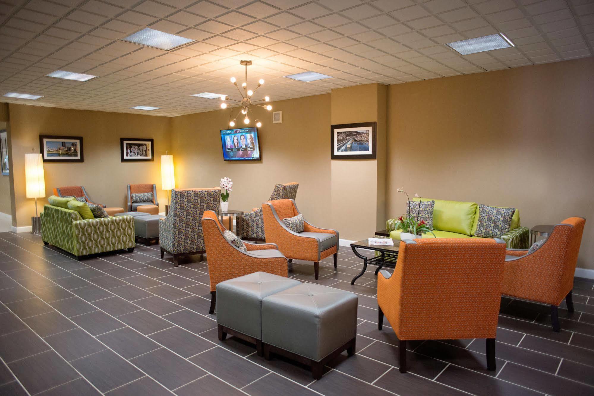 Quality Inn New Kensington Buitenkant foto